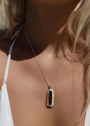 טרה פרימה - שרשרת אבן שמש עם תליון מלבני מכסף 925